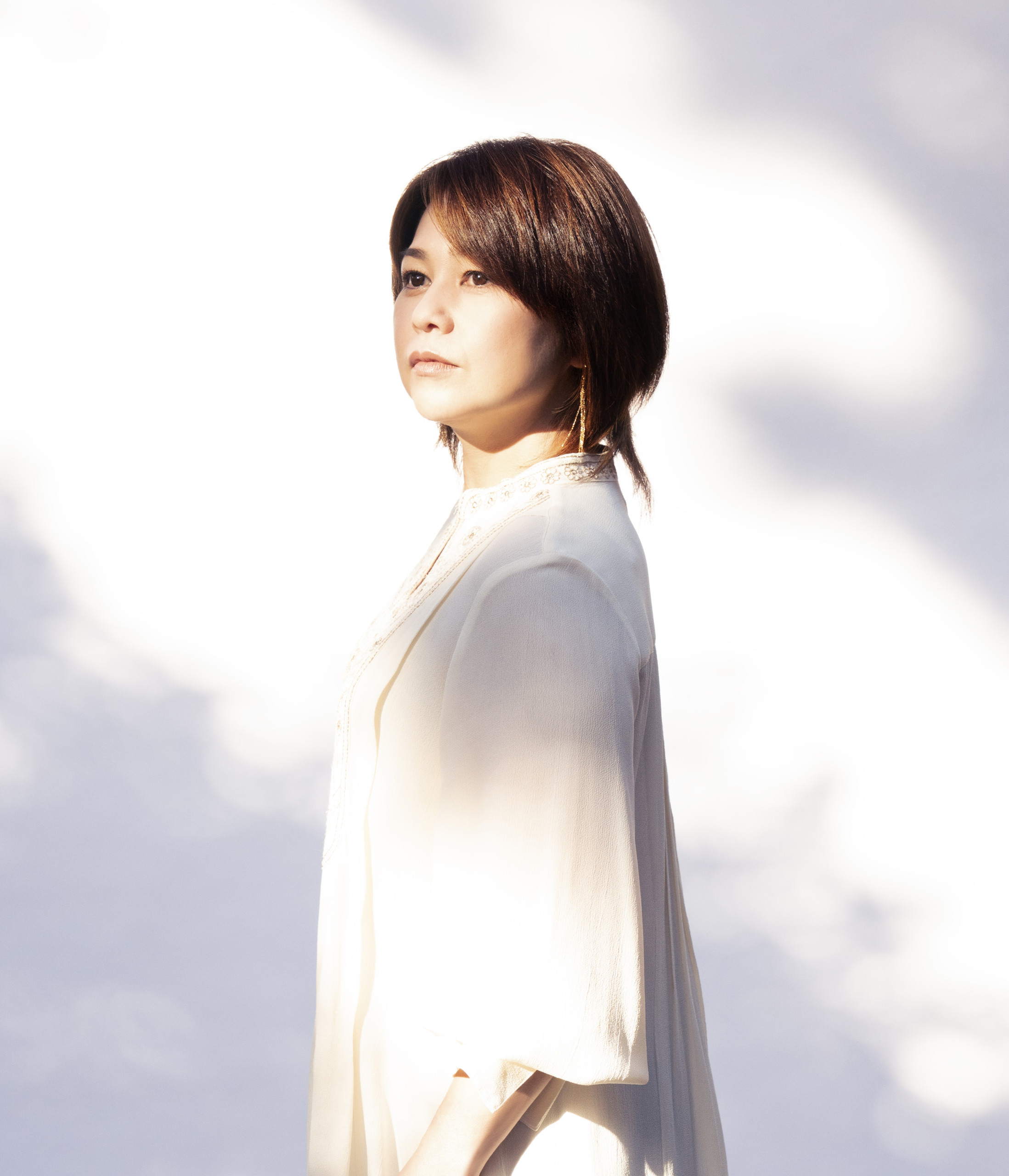 夏川りみが3月3日発売のカバーアルバム『あかり』からMVを2曲公開！ 『徹子の部屋』にも夫婦で出演 - オトカゼ 〜音楽の風〜