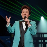 舟木一夫が芸能生活60周年記念全国コンサートツアーをスタート。40分超の組曲をステージで初披露し、ファンを圧倒！