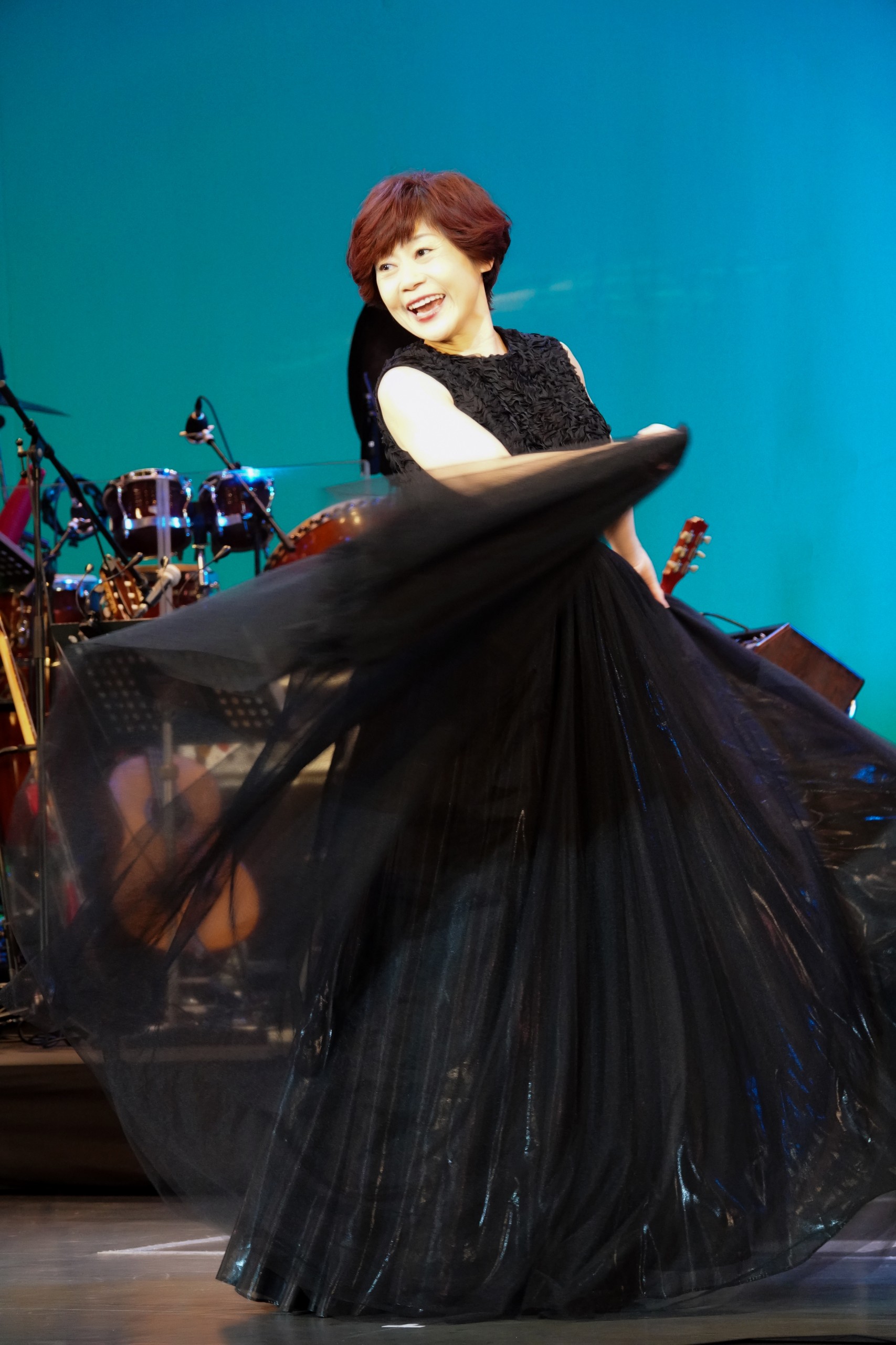 神野美伽が2年ぶりに東京公演。今、歌いたい歌を全力で披露し、江利