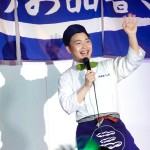 三丘翔太が即興で歌う「お品書きライブ」を3年ぶりに開催。昭和歌謡マニアの本領発揮で、「逢いたかったぜ」