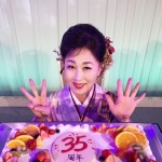 島津悦子が35周年記念ディナーショーで感動ステージ。ファンからのサプライズに感涙し、記念シングル第二弾の発売も報告！