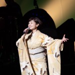 神野美伽がデビュー40周年の皮切りに、大阪新歌舞伎座にて記念公演。多彩な表現力とパワフルな歌唱で観客を魅了