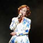 51歳でソロメジャーデビューした話題の歌心りえが初のソロライブツアー東京公演を開催。特別な内容でファンを魅了