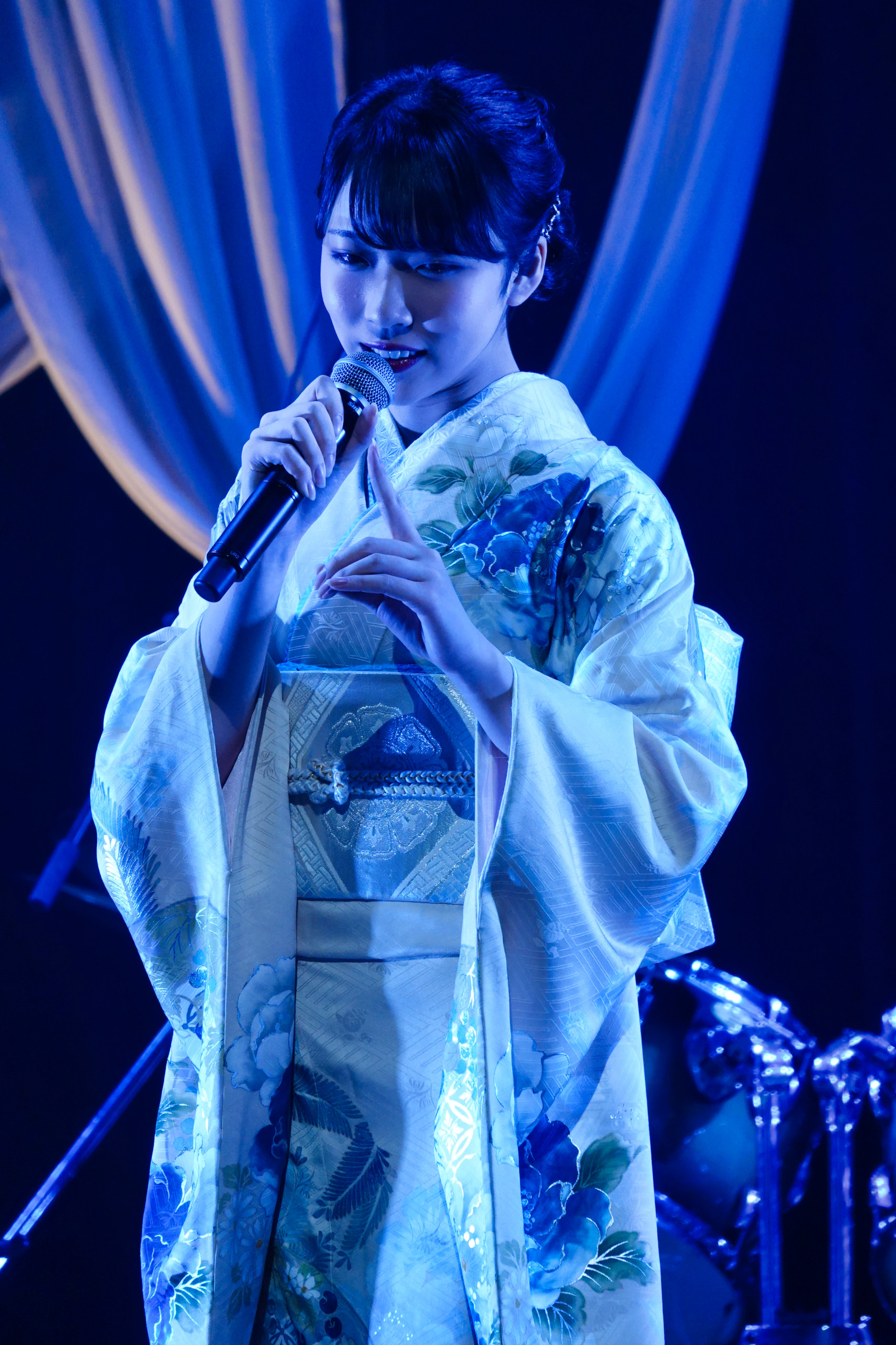 梅谷心愛、テレサ・テンの没後30周年記念チャリティーコンサート