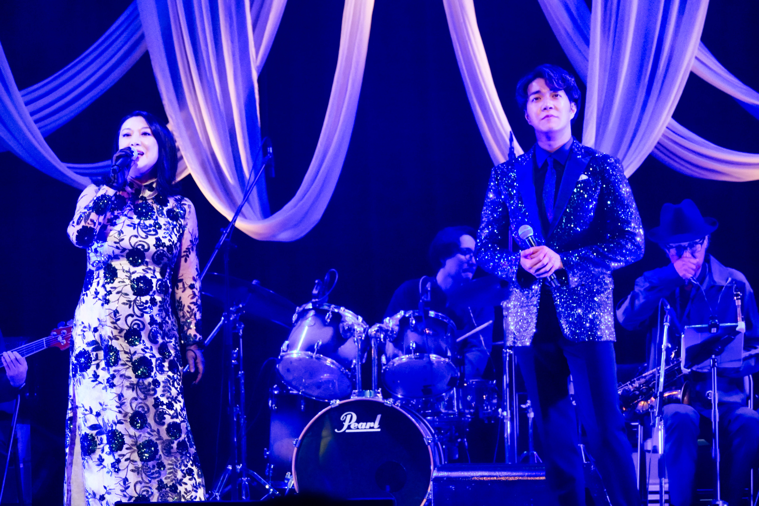 中澤卓也、テレサ・テンの没後30周年記念チャリティーコンサート