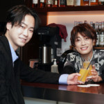 はやぶさ、六本木に「スナックはやぶさ」開店⁉　新曲「ときめきはチャチャチャ～スナックはやぶさへようこそ～」発売記念ライブで“ヒカルママ”が特製カクテルを振る舞う