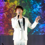 松阪ゆうきが来春、10枚目シングル「桜の木の下で」を発売へ。恒例のクリスマスショーでサプライズ発表し初歌唱